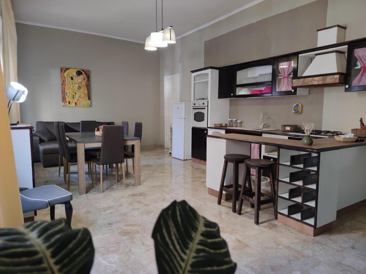 Appartamenti Ai Giardini パレルモ 部屋 写真